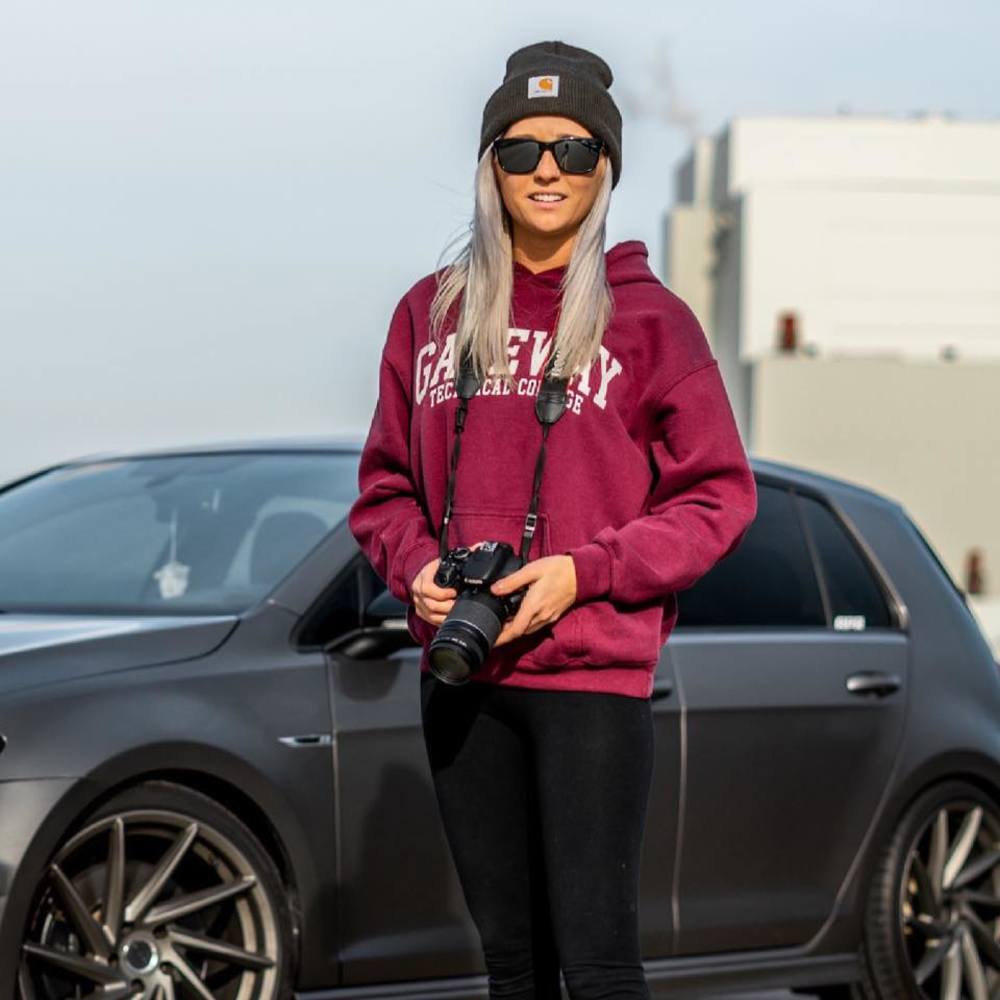 Meet your Posher, Kayla